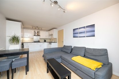2 Bedroom Apartment LetApartment Let in Flat 5, Loyd Court, 63 Russet Drive, St. Albans - Collinson Hall