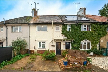 3 Bedroom House Sold Subject to ContractHouse Sold Subject to Contract in Radlett Road, Frogmore, St. Albans - Collinson Hall