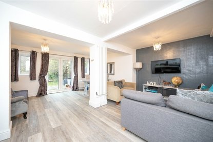 3 Bedroom House For SaleHouse For Sale in Radlett Road, Frogmore, St. Albans - Collinson Hall