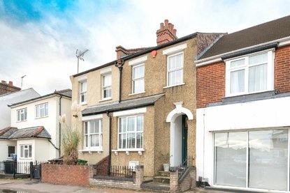 3 Bedroom House For SaleHouse For Sale in High Street, London Colney, St. Albans - Collinson Hall