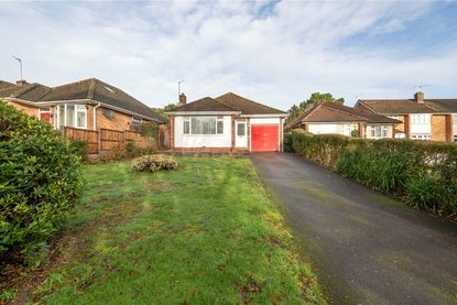 2 Bedroom Bungalow For SaleBungalow For Sale in Butt Field View, St. Albans, Hertfordshire - Collinson Hall