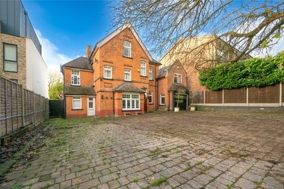 7 Bedroom House For SaleHouse For Sale in London Road, St. Albans, Hertfordshire - Collinson Hall