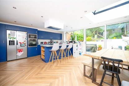 4 Bedroom House To LetHouse To Let in Riverside Road, St. Albans, Hertfordshire - Collinson Hall