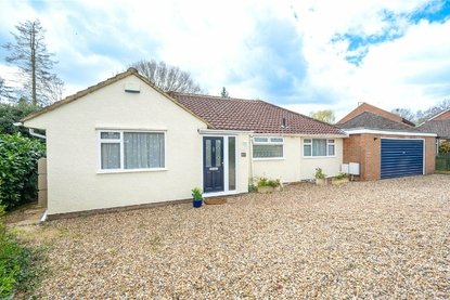3 Bedroom Bungalow New InstructionBungalow New Instruction in Mayflower Road, Park Street, St. Albans - Collinson Hall