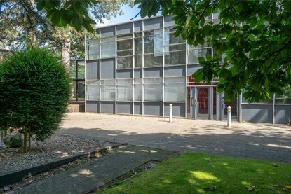 1 Bedroom Apartment For SaleApartment For Sale in Newsom Place, Hatfield Road, St. Albans - Collinson Hall