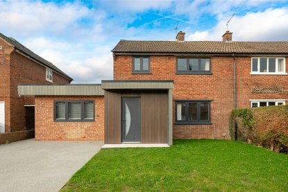 4 Bedroom House For SaleHouse For Sale in Carnegie Road, St. Albans, Hertfordshire - Collinson Hall