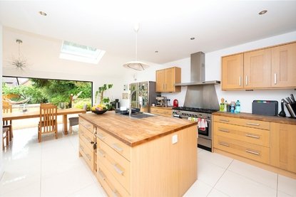 4 Bedroom House For SaleHouse For Sale in Watford Road, St. Albans, Hertfordshire - Collinson Hall