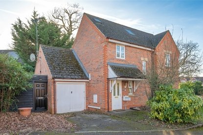 3 Bedroom House New InstructionHouse New Instruction in Hamlet Close, Bricket Wood, St. Albans - Collinson Hall