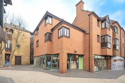 2 Bedroom Apartment Let AgreedApartment Let Agreed in Victoria Street, St. Albans, Hertfordshire - Collinson Hall
