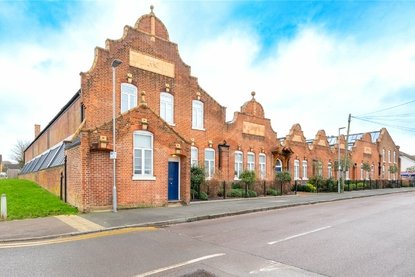1 Bedroom Apartment For SaleApartment For Sale in Sutton Road, St. Albans, Hertfordshire - Collinson Hall