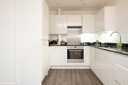 1 Bedroom Apartment For SaleApartment For Sale in Sutton Road, St. Albans, Hertfordshire - Collinson Hall