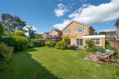 4 Bedroom House For SaleHouse For Sale in Hawthorn Way, St. Albans, Hertfordshire - Collinson Hall