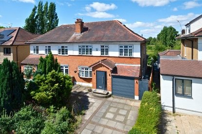 5 Bedroom House For SaleHouse For Sale in The Ridgeway, St. Albans, Hertfordshire - Collinson Hall