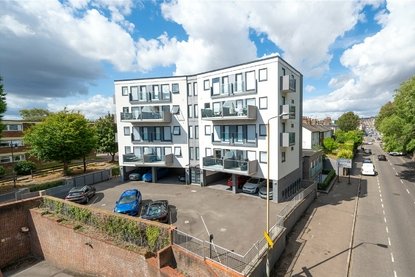 2 Bedroom Apartment To LetApartment To Let in Old London Road, St. Albans, Hertfordshire - Collinson Hall