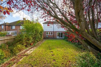 4 Bedroom House For SaleHouse For Sale in Elm Drive, St. Albans, Hertfordshire - Collinson Hall