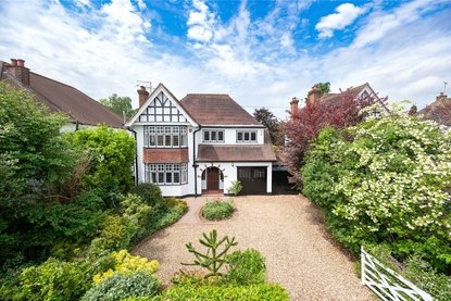 4 Bedroom House New InstructionHouse New Instruction in Woodstock Road North, St. Albans, Hertfordshire - Collinson Hall