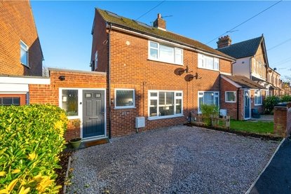 3 Bedroom House For SaleHouse For Sale in Camp Road, St. Albans, Hertfordshire - Collinson Hall