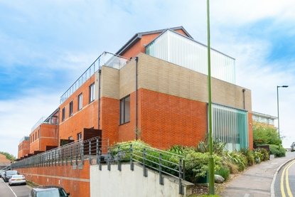 1 Bedroom Apartment For SaleApartment For Sale in Camp Road, St. Albans, Hertfordshire - Collinson Hall