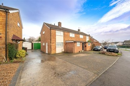 3 Bedroom House For SaleHouse For Sale in Barnfield Road, St. Albans, Hertfordshire - Collinson Hall