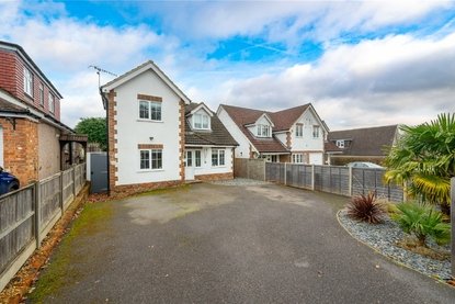 4 Bedroom  New Instruction New Instruction in Oakwood Road, Bricket Wood, St. Albans - Collinson Hall