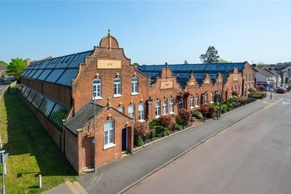 1 Bedroom Apartment For SaleApartment For Sale in Sutton Road, St. Albans, Hertfordshire - Collinson Hall