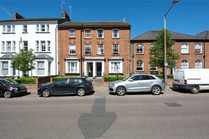 2 Bedroom Apartment Let in Alma Road, St. Albans, Hertfordshire - Collinson Hall