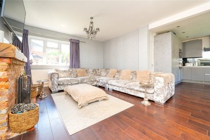 4 Bedroom House For SaleHouse For Sale in Ryall Close, Bricket Wood, St. Albans - Collinson Hall