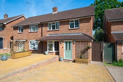 3 Bedroom House New InstructionHouse New Instruction in Claremont, Bricket Wood, St. Albans - Collinson Hall
