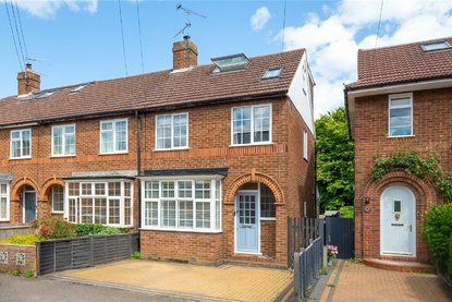 3 Bedroom House New InstructionHouse New Instruction in Sadleir Road, St. Albans, Hertfordshire - Collinson Hall