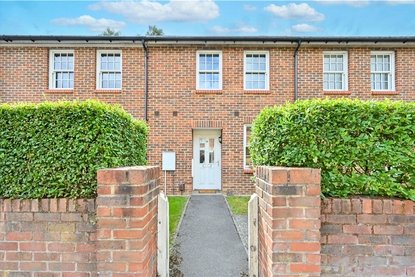 3 Bedroom House New InstructionHouse New Instruction in Park Street, St. Albans, Hertfordshire - Collinson Hall