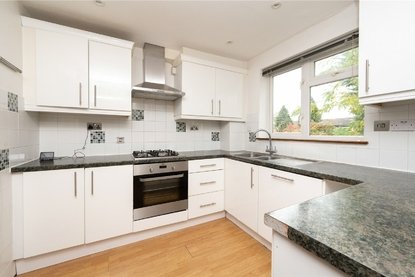 3 Bedroom House For SaleHouse For Sale in Abbots Park, St. Albans, Hertfordshire - Collinson Hall