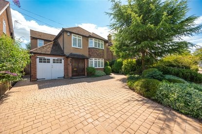 3 Bedroom House New InstructionHouse New Instruction in Abbey Avenue, St. Albans, Hertfordshire - Collinson Hall