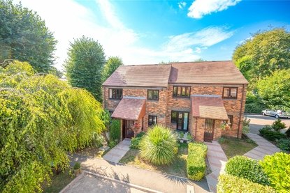 2 Bedroom Apartment New InstructionApartment New Instruction in Belmont Hill, St. Albans, Hertfordshire - Collinson Hall