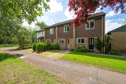 2 Bedroom House To LetHouse To Let in Richmond Walk, St. Albans - Collinson Hall