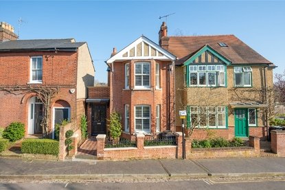 3 Bedroom House New InstructionHouse New Instruction in Hill Street, St. Albans, Hertfordshire - Collinson Hall
