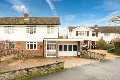 3 Bedroom House New InstructionHouse New Instruction in The Ridgeway, St. Albans, Hertfordshire - Collinson Hall