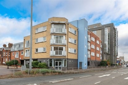 2 Bedroom Apartment New InstructionApartment New Instruction in Malden Road, Watford, Hertfordshire - Collinson Hall
