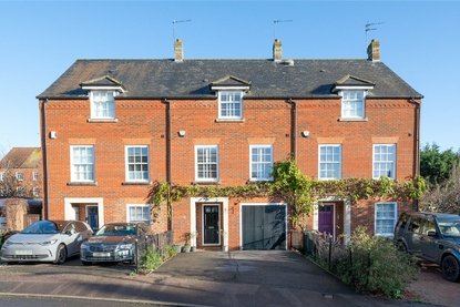 5 Bedroom House New InstructionHouse New Instruction in Goldsmith Way, St. Albans, Hertfordshire - Collinson Hall