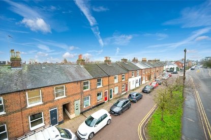 2 Bedroom House For SaleHouse For Sale in Sandridge Road, St. Albans, Hertfordshire - Collinson Hall