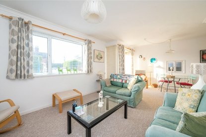 3 Bedroom Apartment For SaleApartment For Sale in Avenue Road, St. Albans, Hertfordshire - Collinson Hall