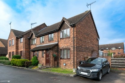 3 Bedroom House New InstructionHouse New Instruction in Harvesters, St. Albans, Hertfordshire - Collinson Hall