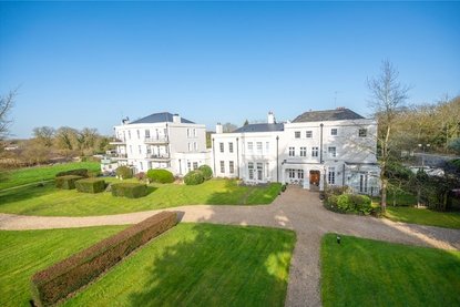 2 Bedroom Apartment For SaleApartment For Sale in Highfield Hall Highfield Lane, Tyttenhanger, St. Albans - Collinson Hall