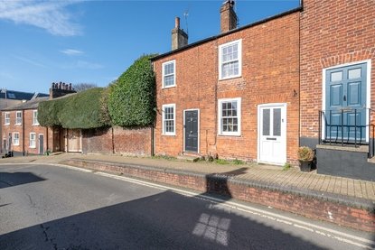2 Bedroom House For SaleHouse For Sale in Spencer Street, St. Albans, Hertfordshire - Collinson Hall
