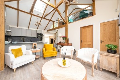 3 Bedroom House For SaleHouse For Sale in Chiswell Green Lane, St. Albans, Hertfordshire - Collinson Hall