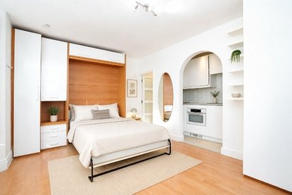 Apartment For Sale in Cambridge Road, St. Albans, Hertfordshire - Collinson Hall