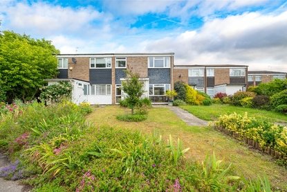 3 Bedroom House New InstructionHouse New Instruction in New House Park, St. Albans, Hertfordshire - Collinson Hall