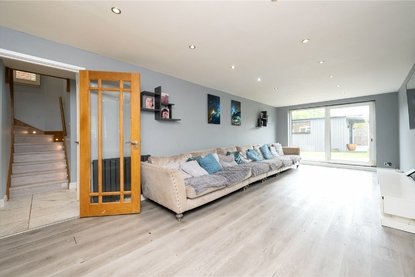6 Bedroom House For SaleHouse For Sale in Maplefield, Park Street, St. Albans - Collinson Hall