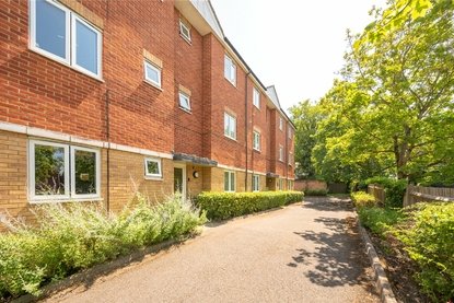 2 Bedroom Apartment New InstructionApartment New Instruction in Sanders Place, Camp Road, St. Albans - Collinson Hall