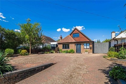 3 Bedroom House New InstructionHouse New Instruction in Colney Heath Lane, St. Albans, Hertfordshire - Collinson Hall