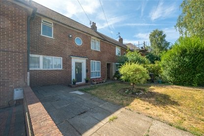 3 Bedroom House New InstructionHouse New Instruction in Berners Drive, St. Albans, Hertfordshire - Collinson Hall